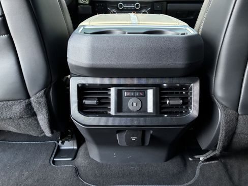 Used 2026 Ford F250 Platinum AWD/4WD image 16