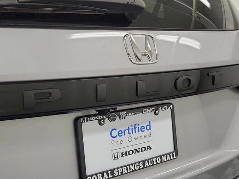 Certified 2025 Honda Pilot EX-L image 7