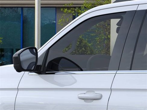 New 2025 Ford Expedition Active image 20