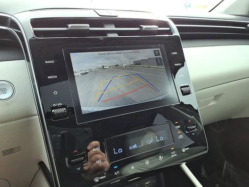 Used 2023 Hyundai Tucson SEL FWD image 29