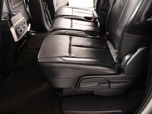 Used 2023 Ford Expedition Max XLT image 13