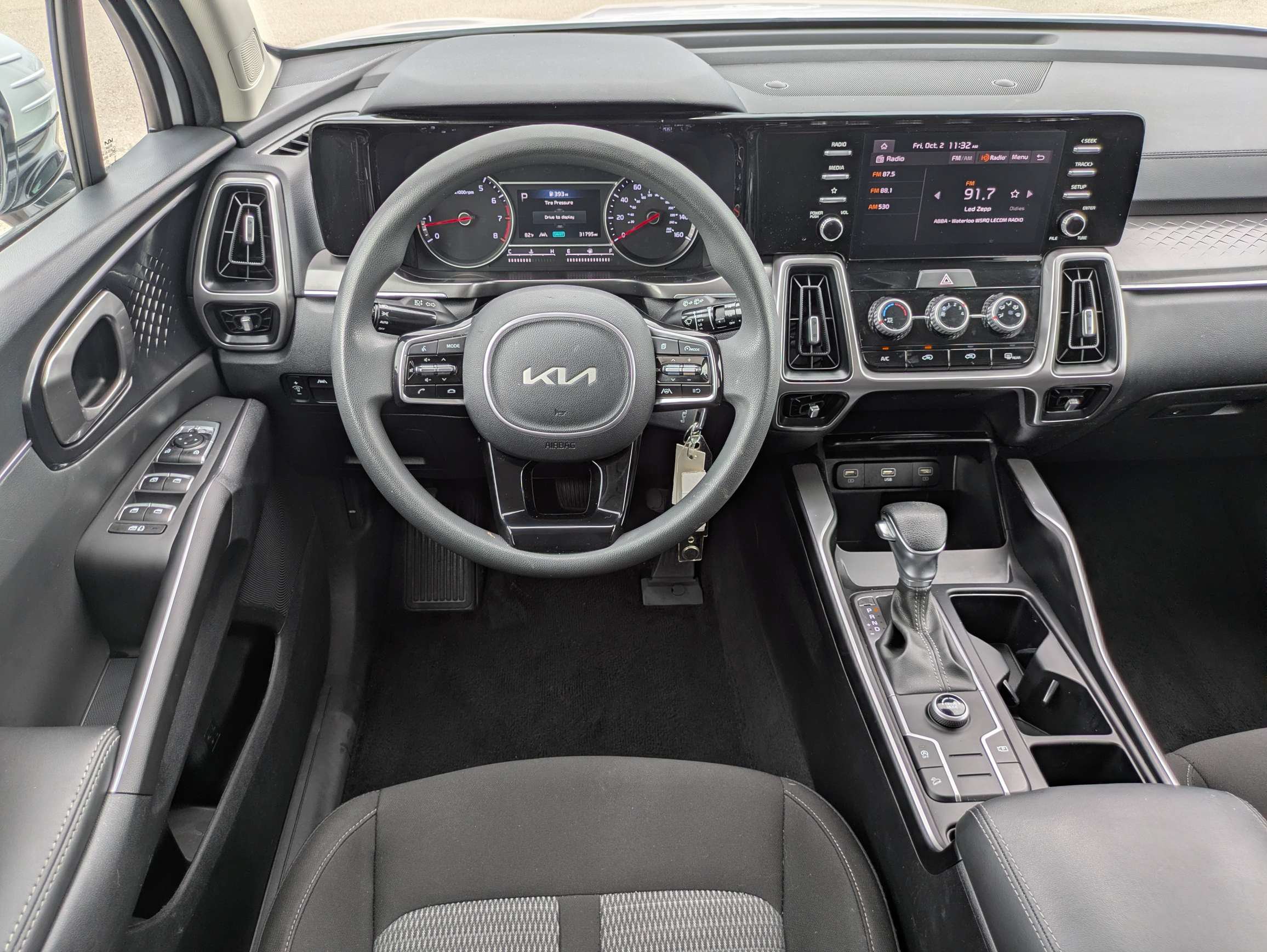 Certified 2023 Kia Sorento LX FWD image 16