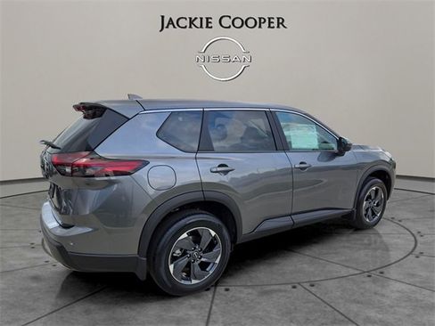 New 2026 Nissan Rogue SV image 5