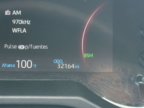 Used 2024 Toyota RAV4 XLE FWD image 23