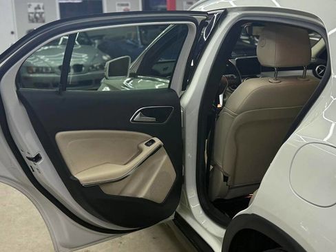 Used 2015 Mercedes-Benz GLA 250 4MATIC image 23