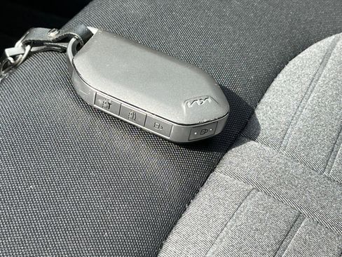Used 2025 Kia K5 LXS FWD image 21
