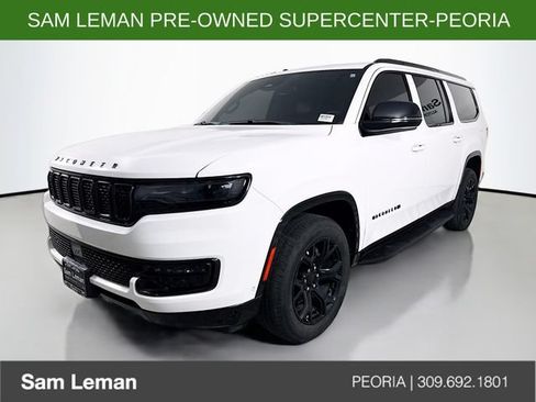 Used 2024 Jeep Wagoneer L Series II AWD/4WD image 3