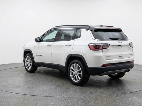 Used 2025 Jeep Compass Limited AWD/4WD image 6