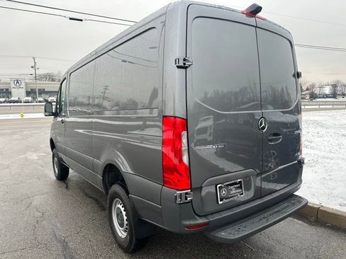 Used 2025 Mercedes-Benz Sprinter 2500 image 3