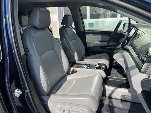 Used 2023 Honda Odyssey EX-L image 35