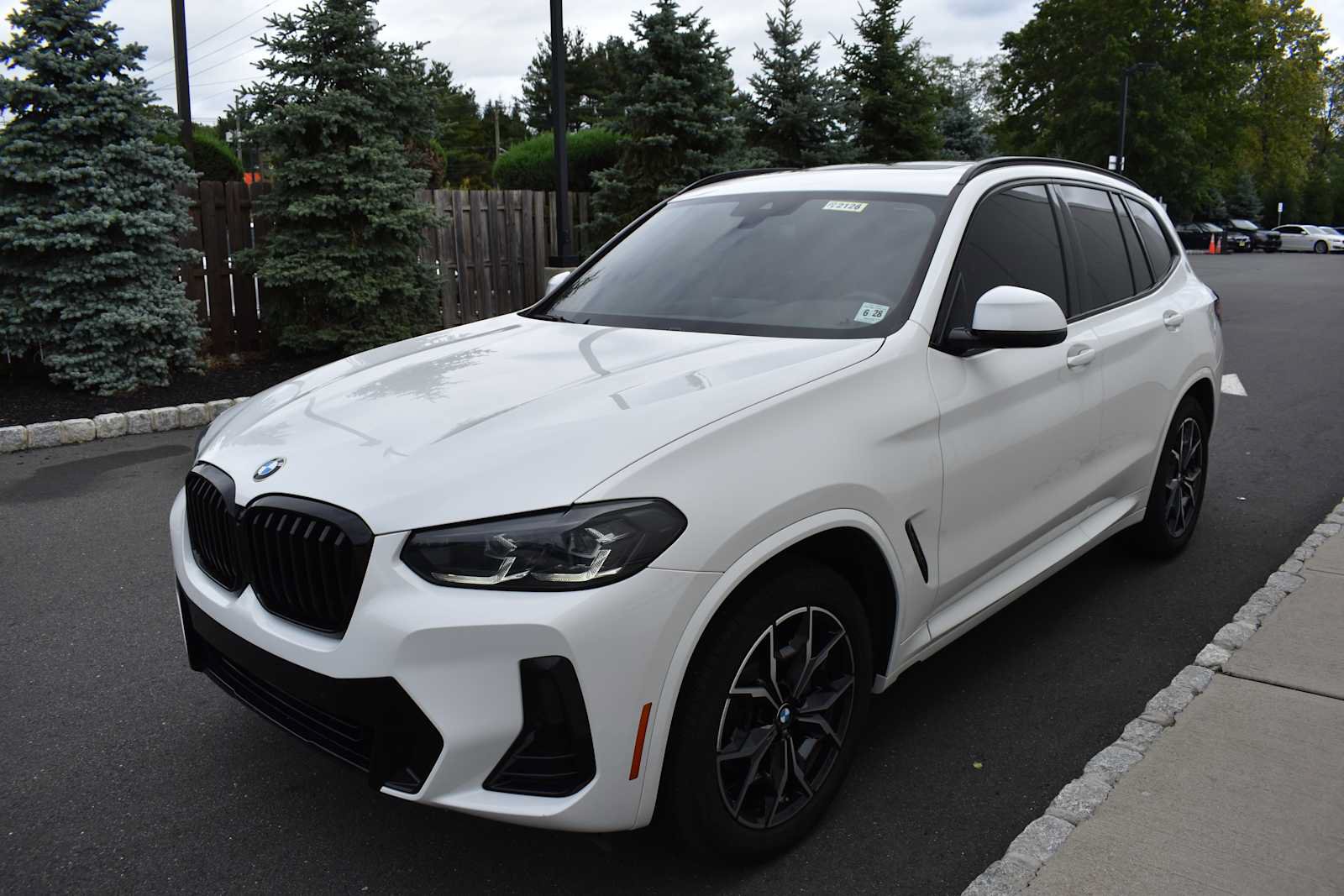 Used 2023 BMW X3 xDrive30i w/ M Sport Package AWD/4WD image 3