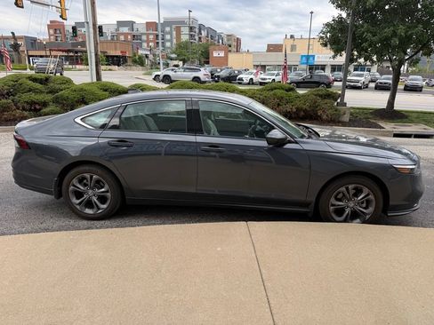 Used 2024 Honda Accord EX image 5