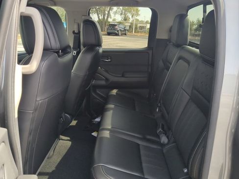 Certified 2024 Nissan Frontier SL w/ Technology Package RWD image 14