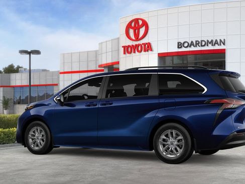 New 2026 Toyota Sienna LE image 27