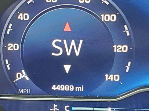 Used 2024 Chevrolet Silverado 1500 LT Trail Boss w/ LT Trail Boss Premium Package image 38