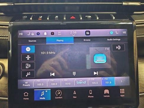 Used 2022 Jeep Grand Cherokee Limited image 19