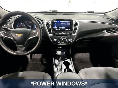 Used 2022 Chevrolet Malibu LS FWD image 10