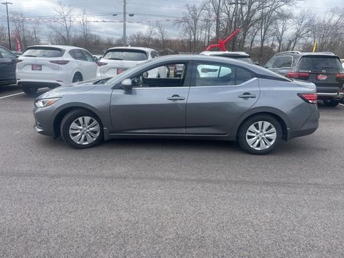 Used 2023 Nissan Sentra S image 9