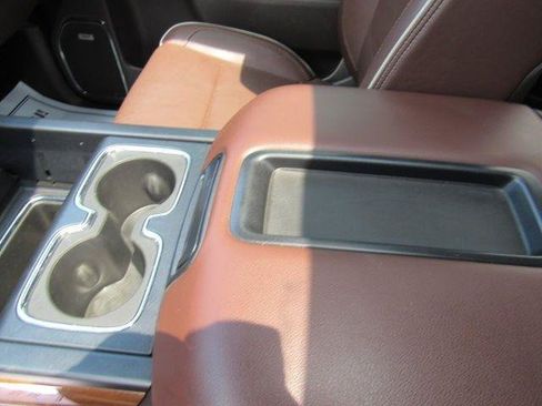 Used 2015 Chevrolet Silverado 1500 High Country w/ High Country Premium Package AWD/4WD image 45
