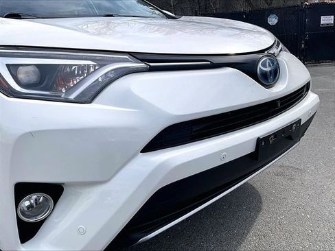Used 2017 Toyota RAV4 Limited w/ Advanced Technology Package image 30