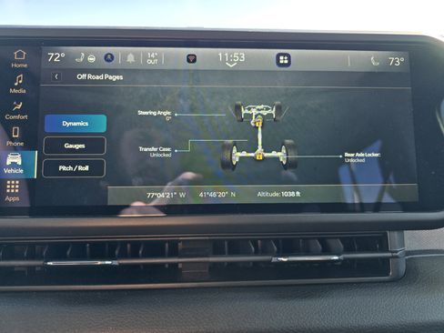 Used 2024 Jeep Wrangler Willys image 35