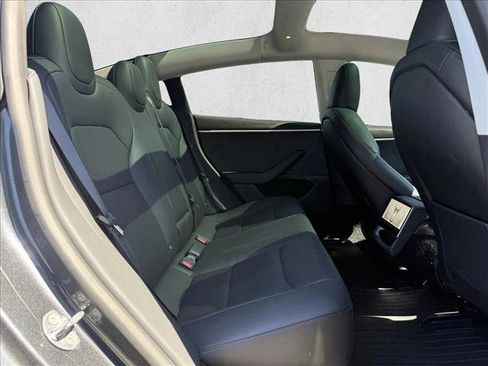 Used 2025 Tesla Model 3 Long Range AWD/4WD image 17