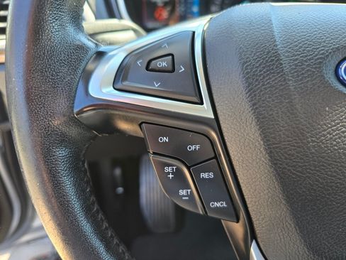 Used 2020 Ford Fusion SEL FWD image 6