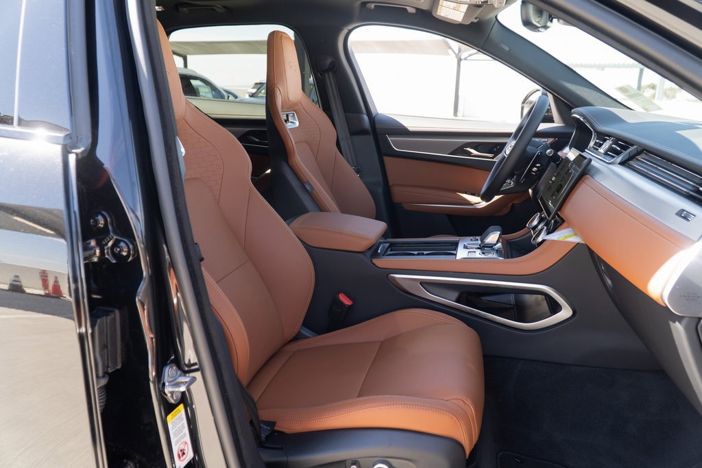 Used 2025 Jaguar F-PACE R-Dynamic S AWD/4WD image 20