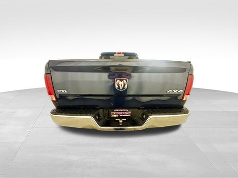 Used 2020 RAM 1500 Classic SLT AWD/4WD image 8