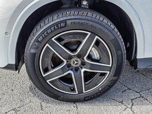 New 2025 Mercedes-Benz GLC 300 4MATIC image 8