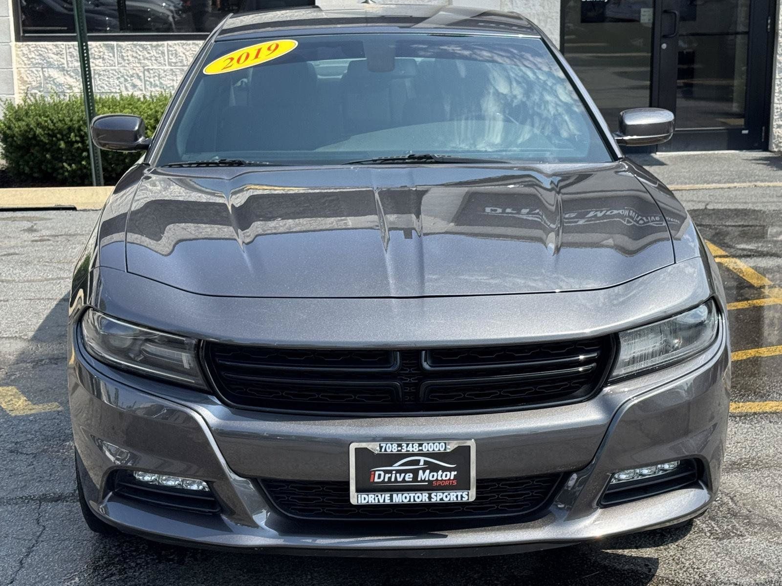 Used 2019 Dodge Charger SXT AWD/4WD image 17