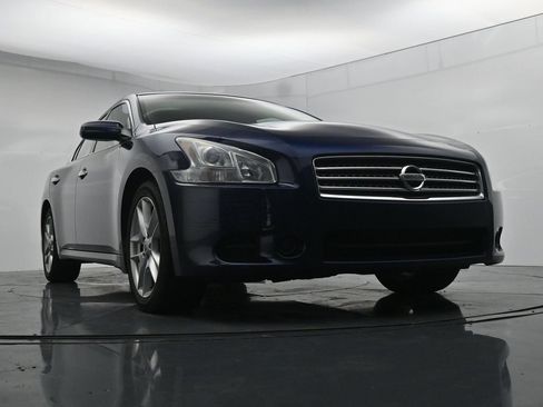 Used 2010 Nissan Maxima 3.5 S FWD image 18