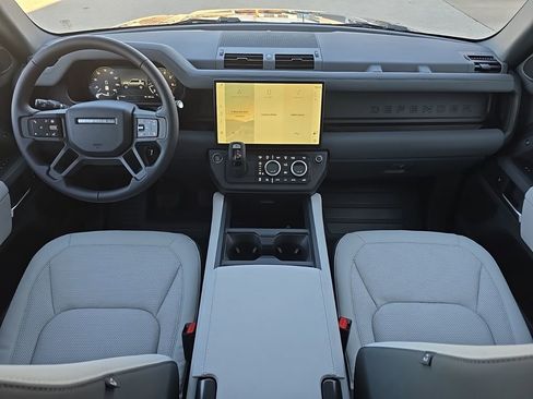 New 2026 Land Rover Defender 110 X-Dynamic SE AWD/4WD image 9