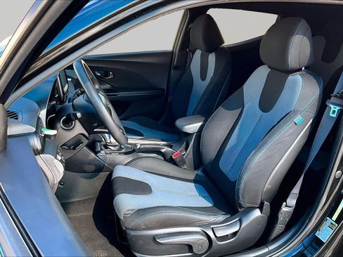 Used 2020 Hyundai Veloster 2.0 FWD image 8