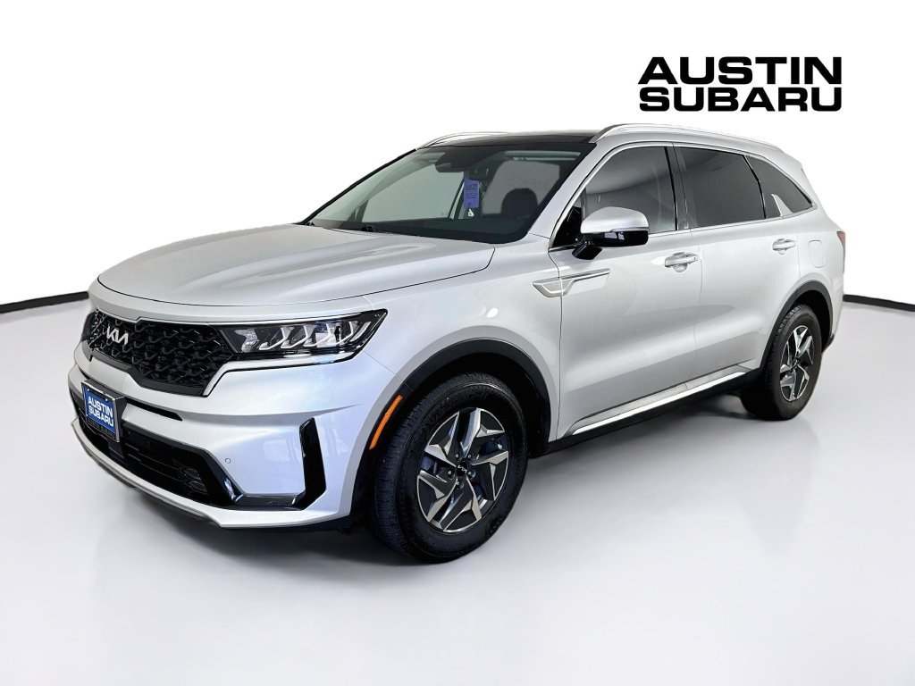 Used 2022 Kia Sorento EX w/ Panoramic Sunroof Package FWD image 3