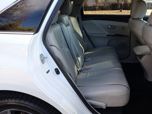 Used 2014 Toyota Venza XLE image 21