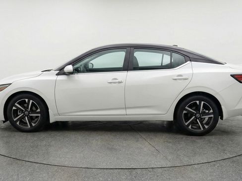 Used 2025 Nissan Sentra SV image 5