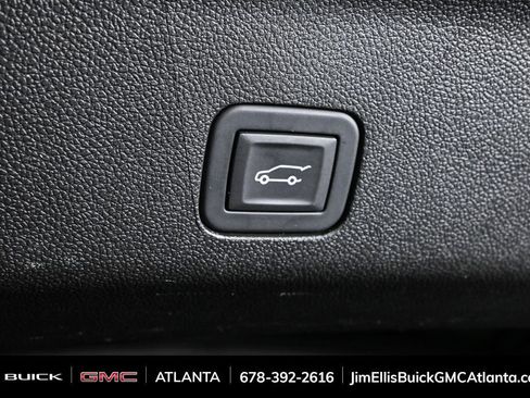 Certified 2024 Chevrolet Tahoe Z71 w/ Luxury Package image 35