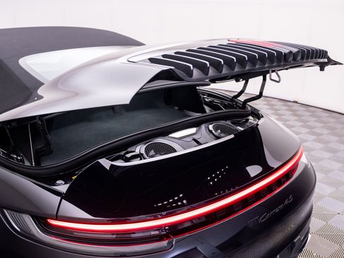 Certified 2022 Porsche 911 Carrera 4S AWD/4WD image 30