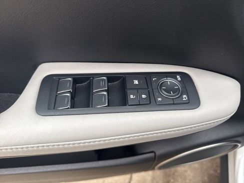 Used 2017 Lexus RX 450h AWD image 14