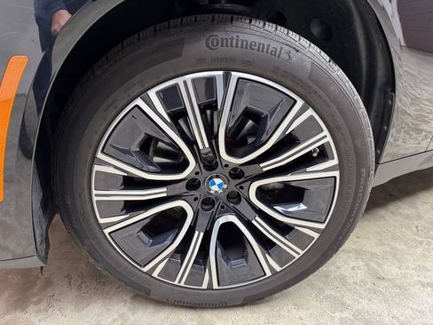 Certified 2025 BMW X3 xDrive30i w/ Premium Package image 28