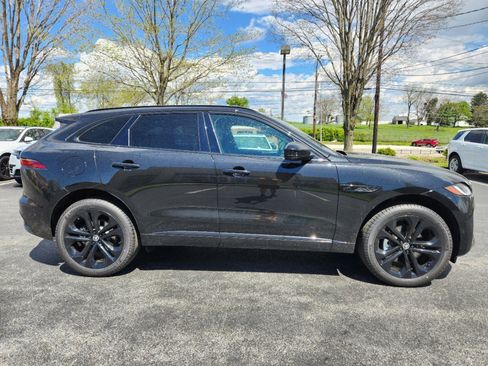 Used 2025 Jaguar F-PACE R-Dynamic S image 6