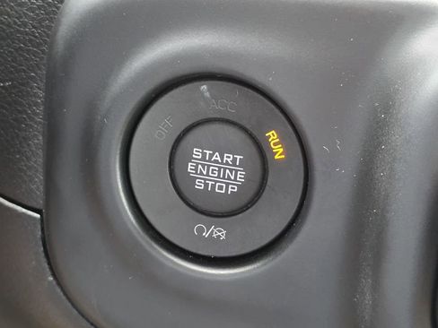 Used 2021 Jeep Wrangler Unlimited Sahara image 22