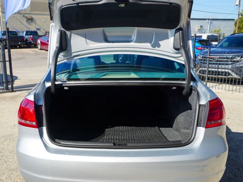 Used 2014 Volkswagen Passat 1.8T S image 14