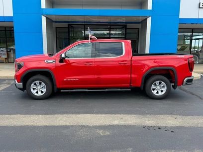 Used 2025 GMC Sierra 1500 SLE