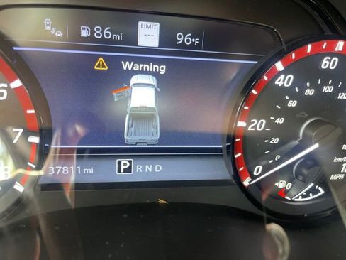Used 2022 Nissan Frontier Pro-X RWD image 1