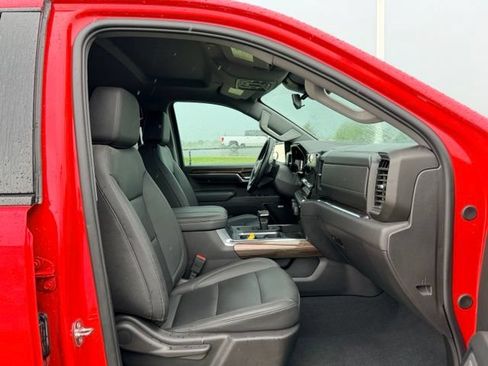 Certified 2024 Chevrolet Silverado 1500 LT Trail Boss w/ LT Trail Boss Premium Package AWD/4WD image 11