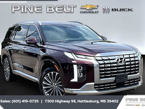 Used 2024 Hyundai Palisade Calligraphy FWD image 1