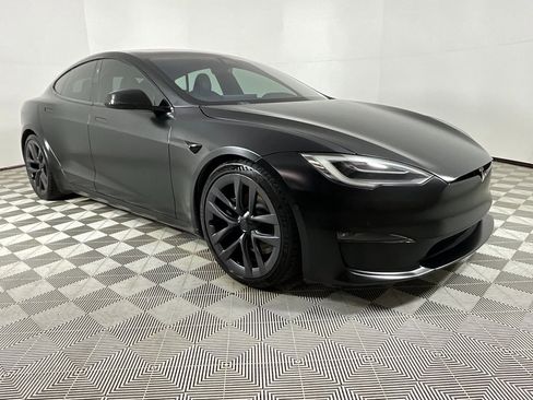 Used 2022 Tesla Model S Plaid image 6