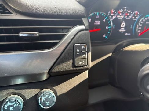 Used 2017 Chevrolet Tahoe LT w/ Luxury Package AWD/4WD image 32